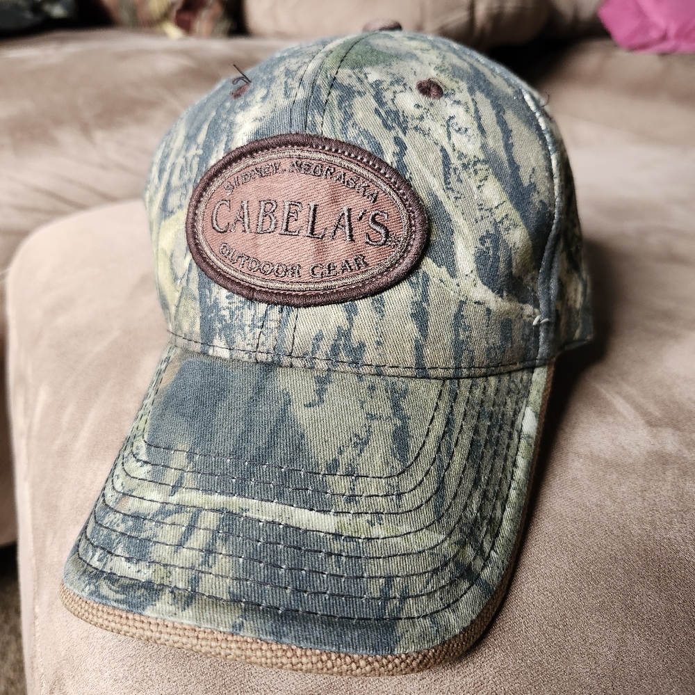Cabella's camo hat